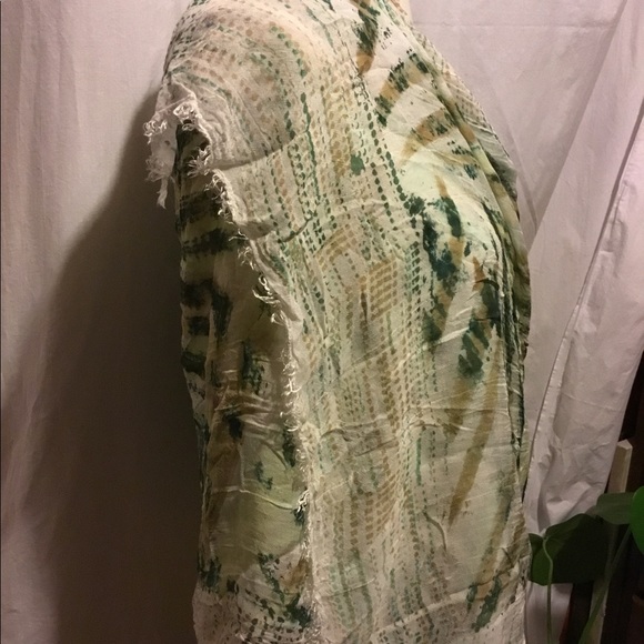 Sheer scarf - Picture 2 of 3